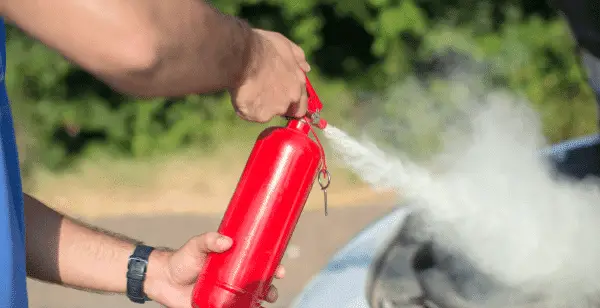 best fire extinguishers for the home. Extinguishing a car engine fire